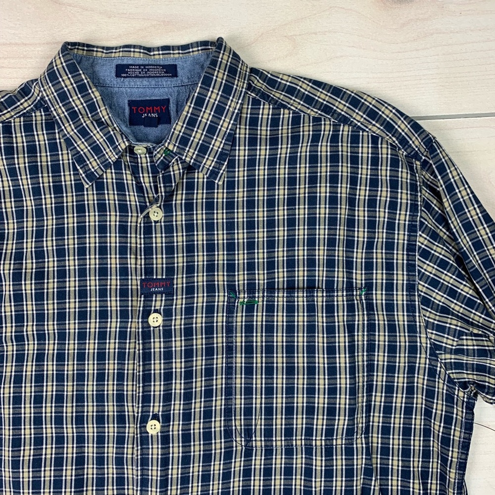 Tommy Jeans 90s plaid button up.